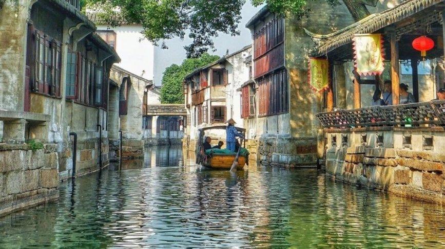 洛图科技：2023年中国显示器市场出货量为2450万台